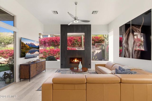 13778 E CHARTER OAK Drive, Scottsdale, AZ 85259