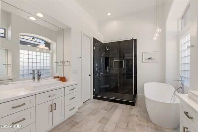 13778 E CHARTER OAK Drive, Scottsdale, AZ 85259