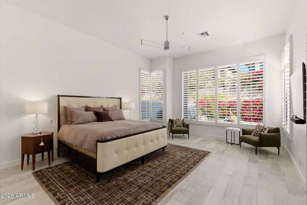 Image 27 of property listing at 13778 E CHARTER OAK Drive, Scottsdale, AZ 85259