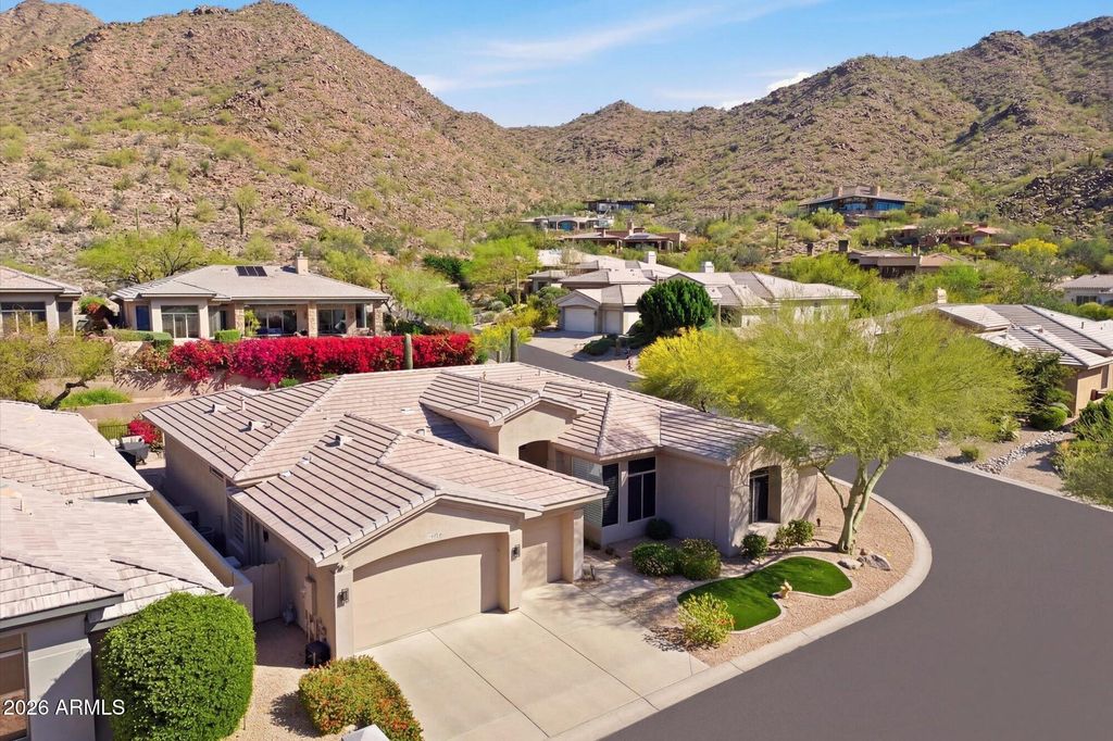 Image 5 of property listing at 13778 E CHARTER OAK Drive, Scottsdale, AZ 85259
