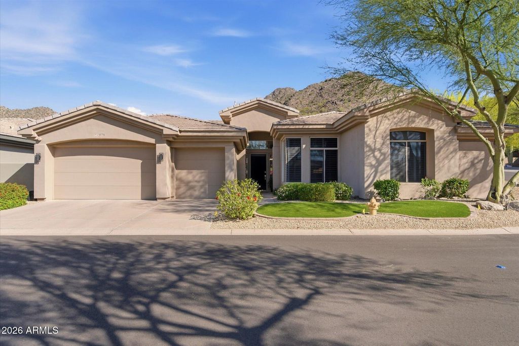 Image 6 of property listing at 13778 E CHARTER OAK Drive, Scottsdale, AZ 85259