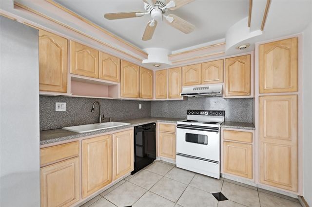 531 N Ocean Boulevard 1907, Pompano Beach, FL 33062