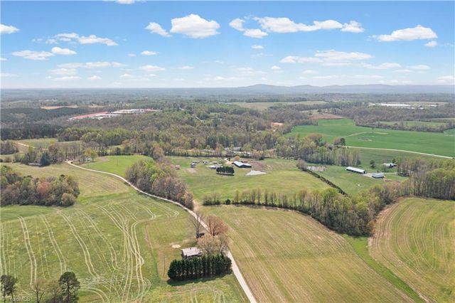 151 Goodall Lane, Dobson, NC 27017