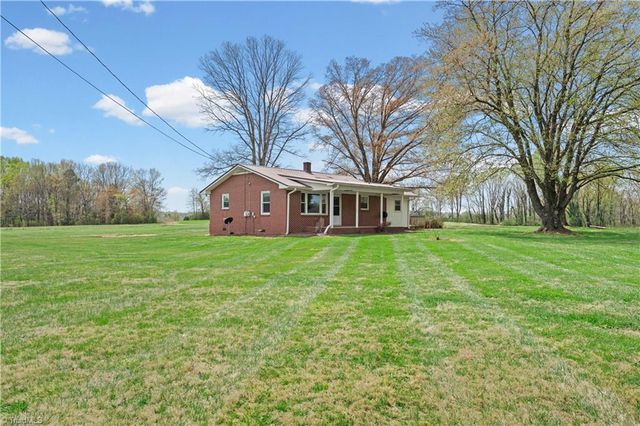 151 Goodall Lane, Dobson, NC 27017