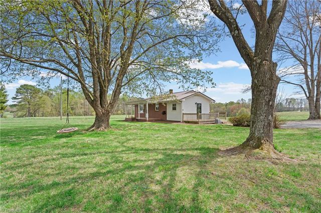 151 Goodall Lane, Dobson, NC 27017