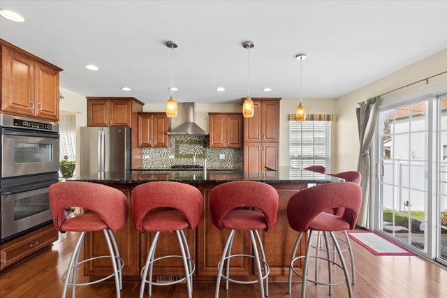 4917 Kimball Lane, Carpentersville, IL 60110