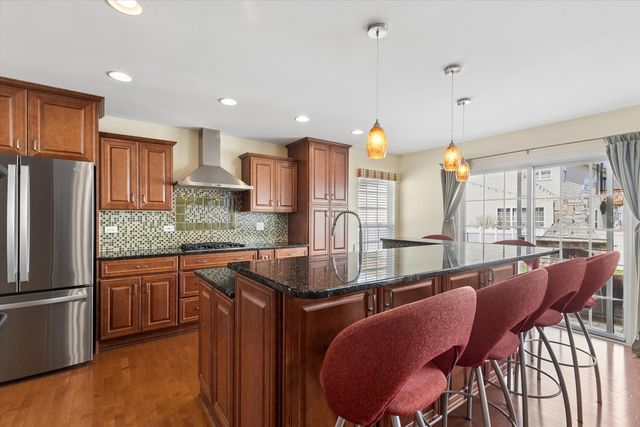 4917 Kimball Lane, Carpentersville, IL 60110