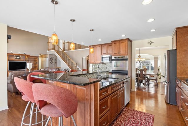 4917 Kimball Lane, Carpentersville, IL 60110