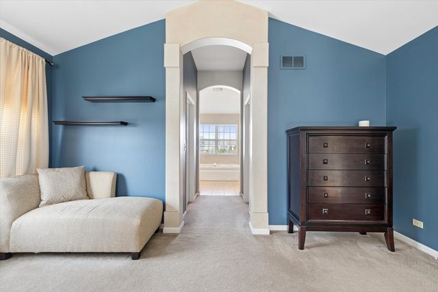 4917 Kimball Lane, Carpentersville, IL 60110