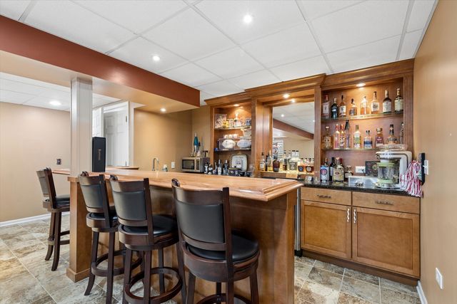 4917 Kimball Lane, Carpentersville, IL 60110