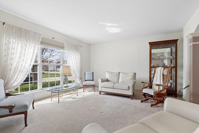 4917 Kimball Lane, Carpentersville, IL 60110