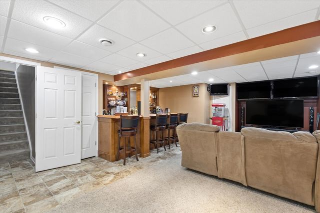 4917 Kimball Lane, Carpentersville, IL 60110