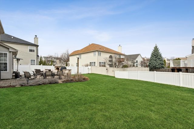 4917 Kimball Lane, Carpentersville, IL 60110