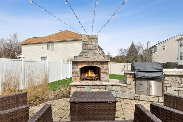 4917 Kimball Lane, Carpentersville, IL 60110