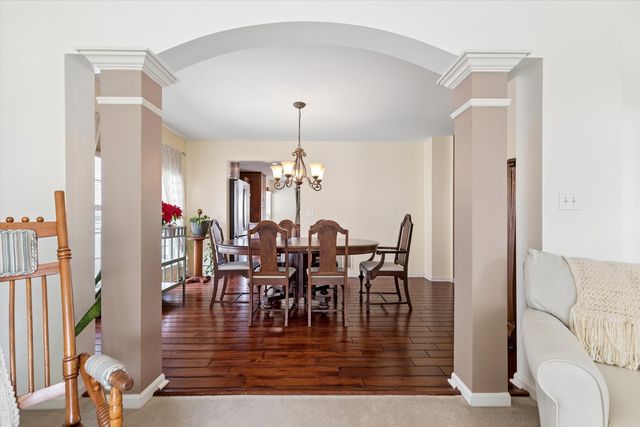 4917 Kimball Lane, Carpentersville, IL 60110