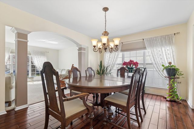 4917 Kimball Lane, Carpentersville, IL 60110