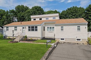 36 Huggins Rd, Rockland, MA 02370