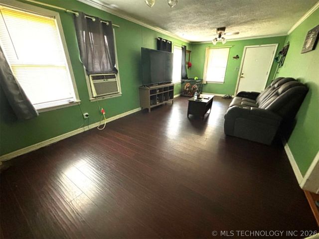 412 S 43rd West Avenue, Tulsa, OK 74127