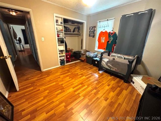 412 S 43rd West Avenue, Tulsa, OK 74127