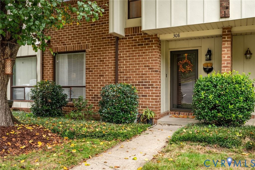 308 Colonel Dr, Henrico, VA 23075