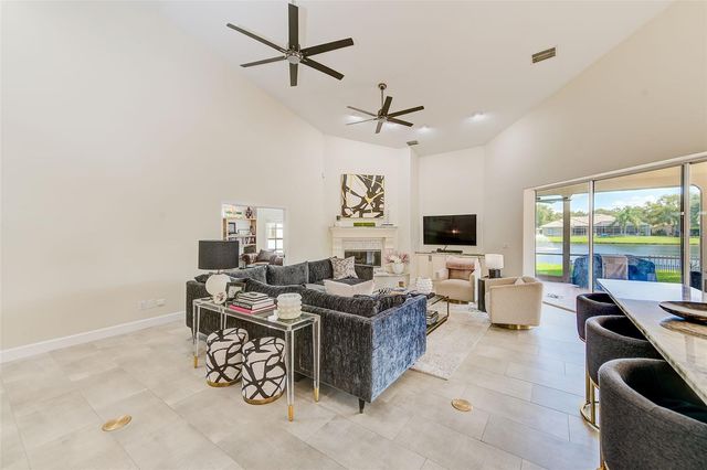 7462 WATERSILK DRIVE N, Pinellas Park, FL 33782