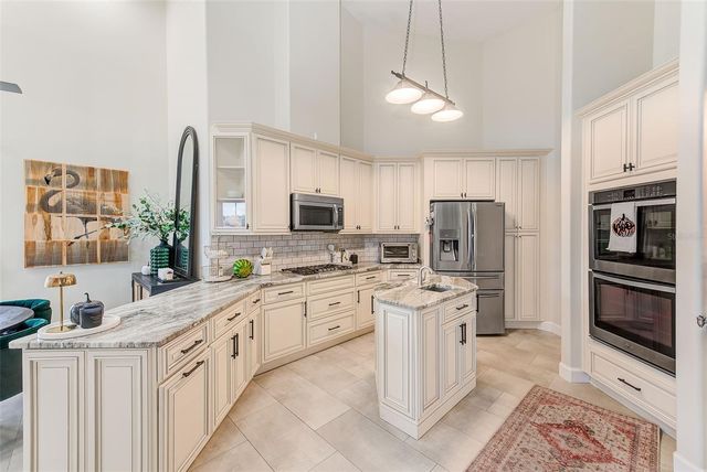 7462 WATERSILK DRIVE N, Pinellas Park, FL 33782