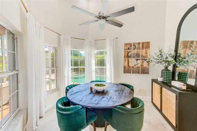 7462 WATERSILK DRIVE N, Pinellas Park, FL 33782