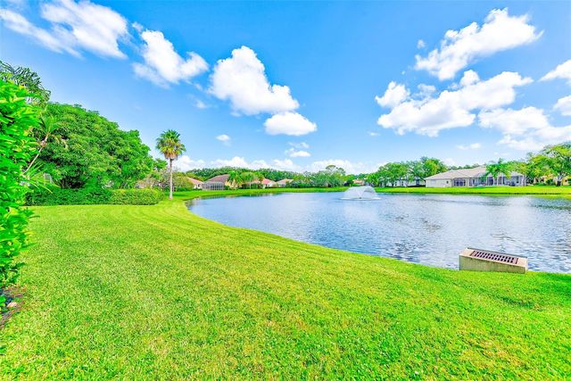 7462 WATERSILK DRIVE N, Pinellas Park, FL 33782