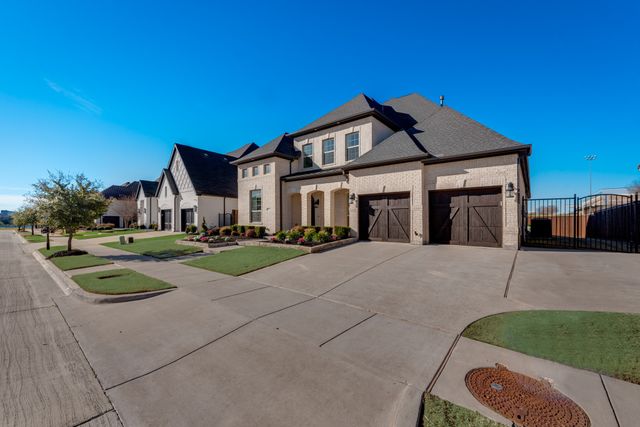 916 Glen Lake Drive, Southlake, TX 76092