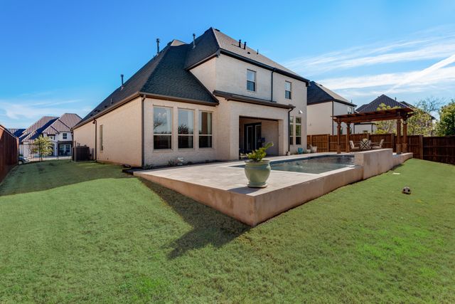 916 Glen Lake Drive, Southlake, TX 76092