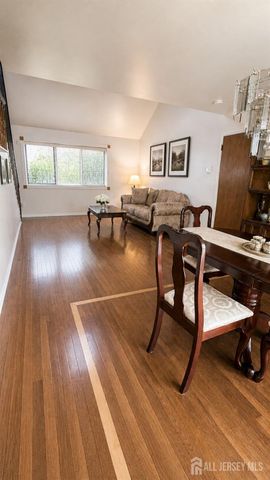 48 Wayne Avenue, Piscataway, NJ 08854