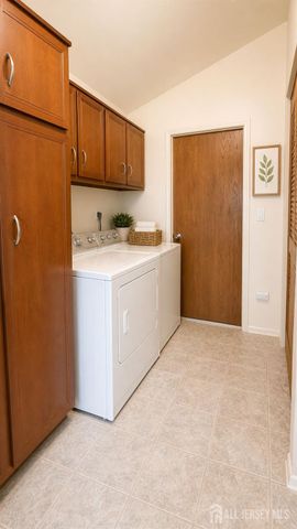 48 Wayne Avenue, Piscataway, NJ 08854
