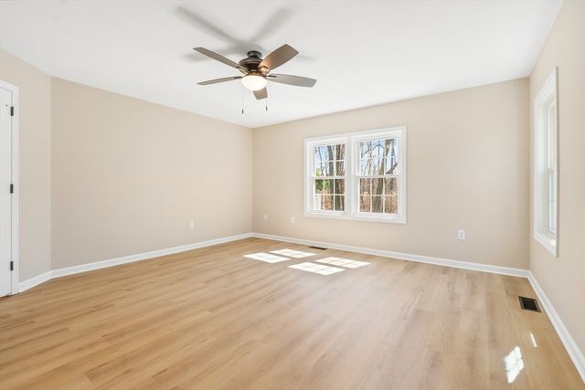 4 Lilacwood, Haverhill, MA 01832