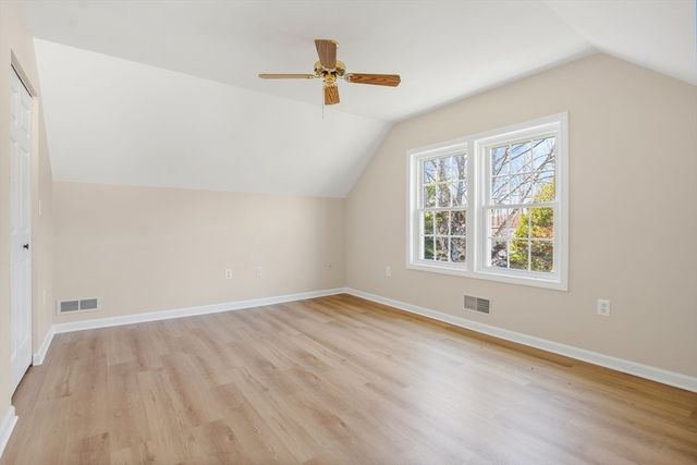 4 Lilacwood, Haverhill, MA 01832