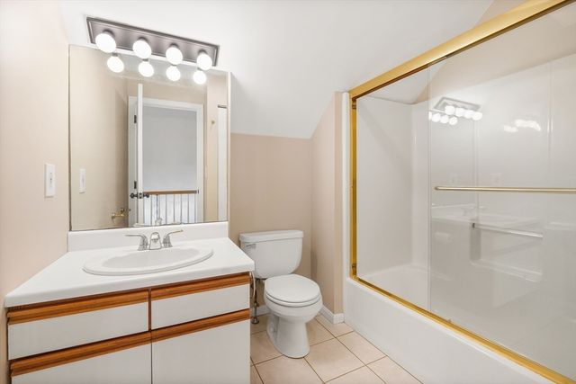 4 Lilacwood, Haverhill, MA 01832