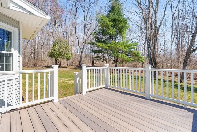 4 Lilacwood, Haverhill, MA 01832