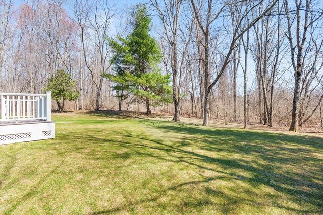 4 Lilacwood, Haverhill, MA 01832