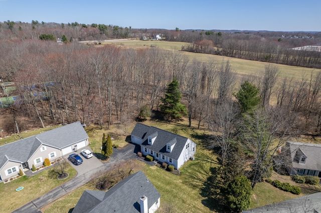 4 Lilacwood, Haverhill, MA 01832