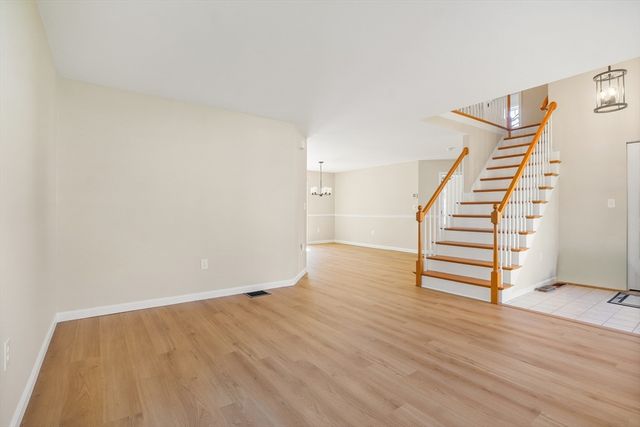 4 Lilacwood, Haverhill, MA 01832