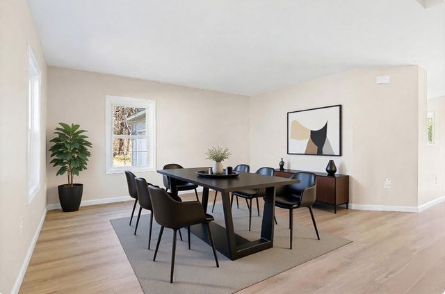 4 Lilacwood, Haverhill, MA 01832