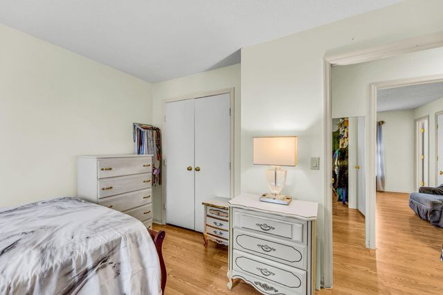 8121 Halifax Way, North Charleston, SC 29420