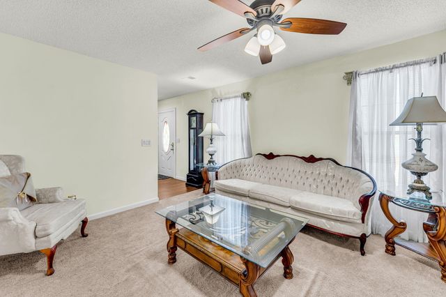 8121 Halifax Way, North Charleston, SC 29420