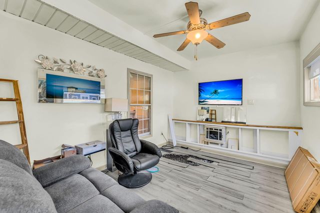 8121 Halifax Way, North Charleston, SC 29420