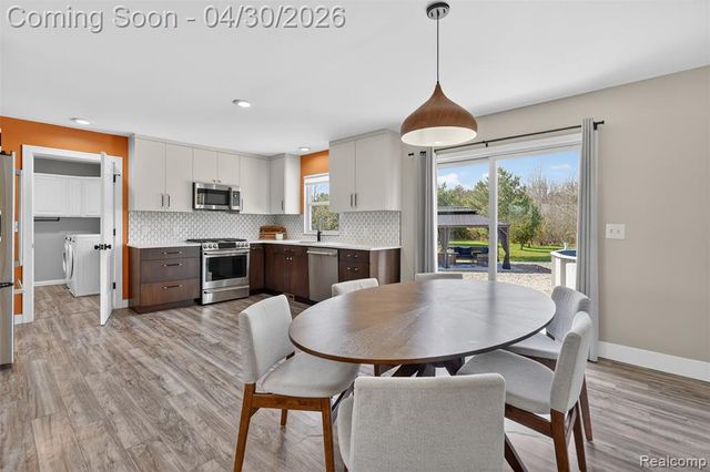 1225 W Grand Blanc Road, Grand Blanc, MI 48439