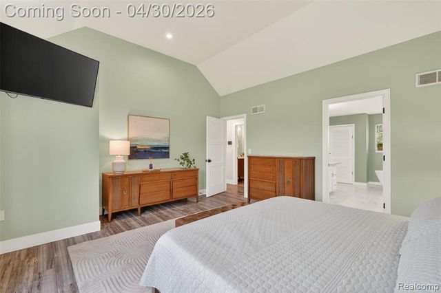 1225 W Grand Blanc Road, Grand Blanc, MI 48439