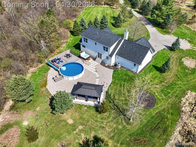 1225 W Grand Blanc Road, Grand Blanc, MI 48439