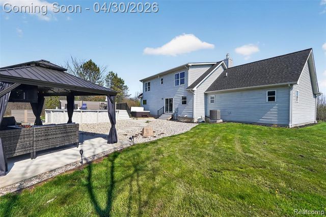 1225 W Grand Blanc Road, Grand Blanc, MI 48439