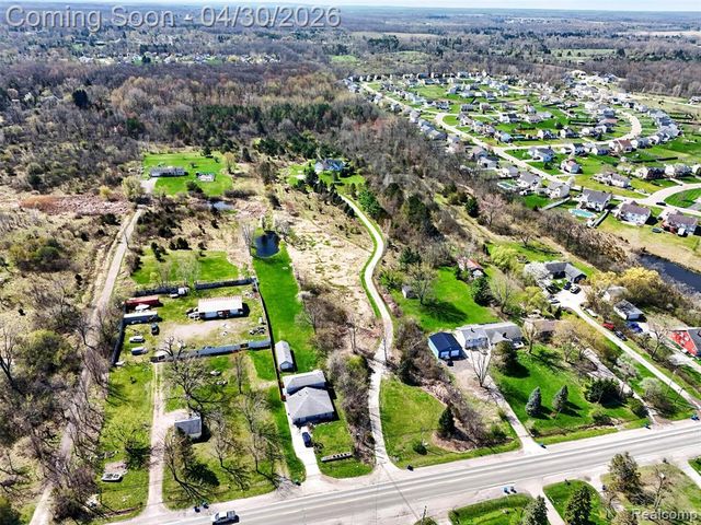 1225 W Grand Blanc Road, Grand Blanc, MI 48439
