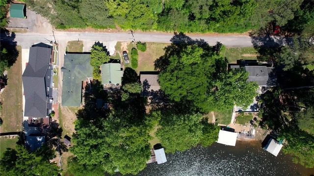 2286 NE E Lake Drive NE, Conyers, GA 30012