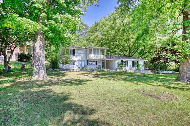 2286 NE E Lake Drive NE, Conyers, GA 30012
